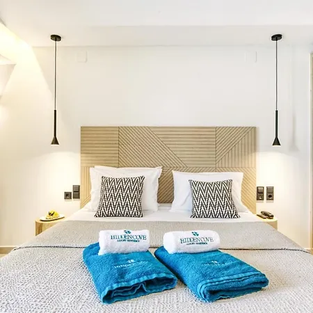 Hidden Cove Corfu ホテル 4*